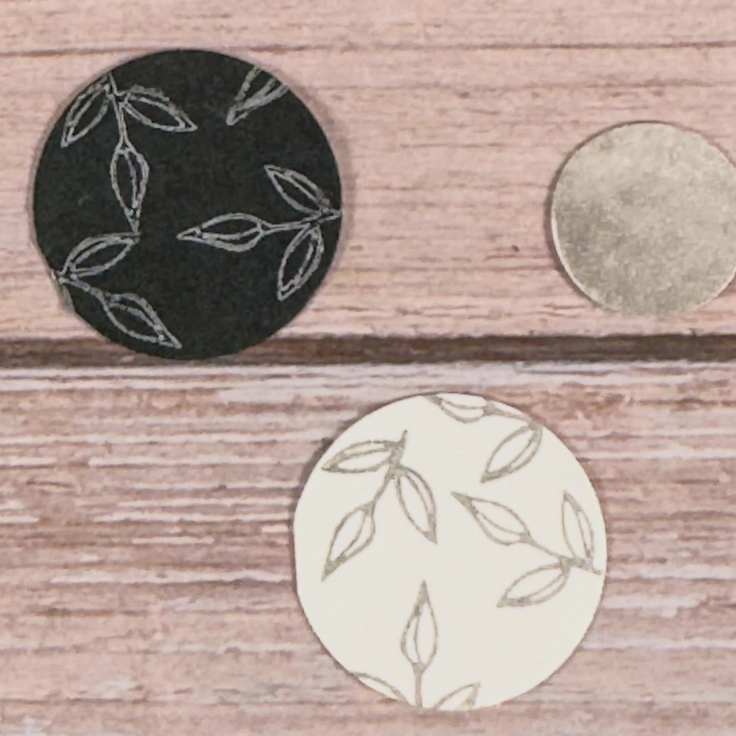 Delicata Silvery Shimmer – Stempelkissen Silber mit echtem Metallic - Schimmer - IN LOVE WITH PAPER