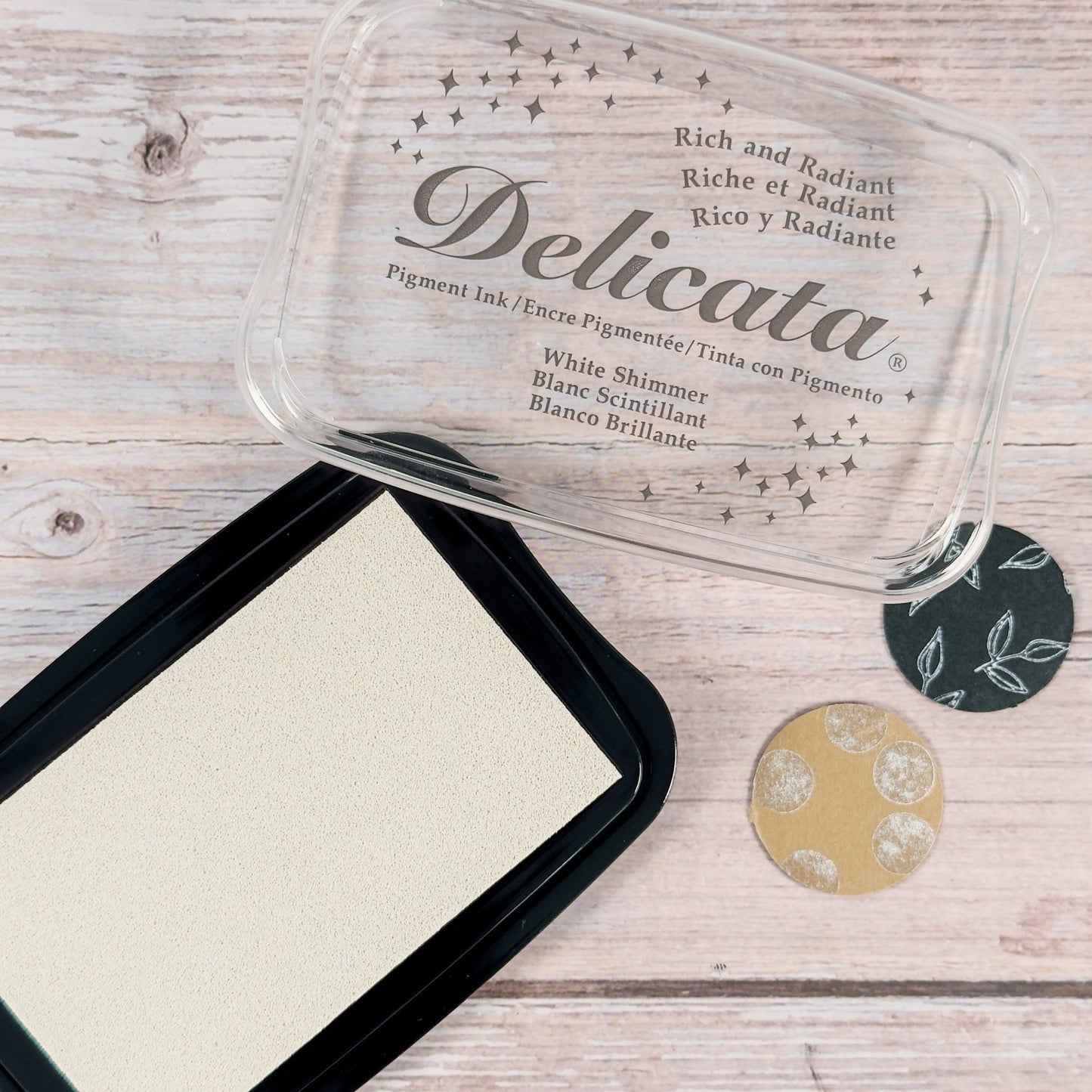 Delicata White Shimmer – Stempelkissen mit echtem Perlglanz - IN LOVE WITH PAPER