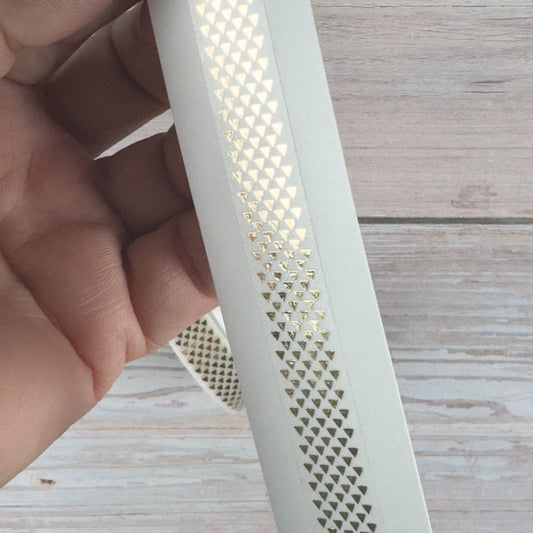 Masking-Tape Goldene Dreiecke