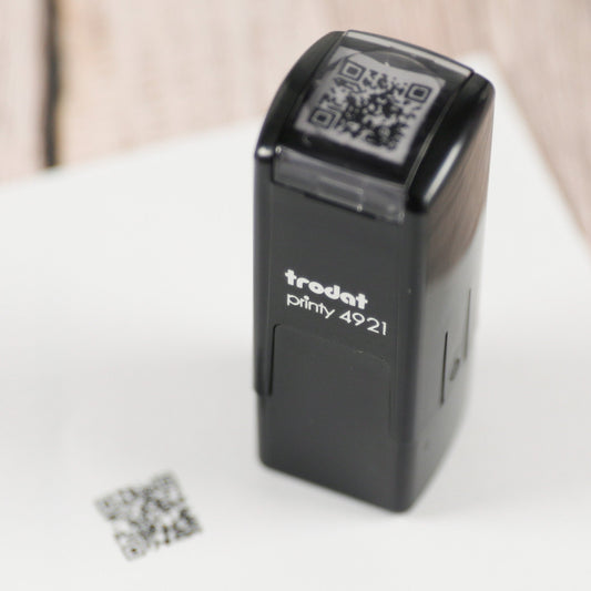 Mini QR - Code Stempel – selbstfärbend für unterwegs - IN LOVE WITH PAPER