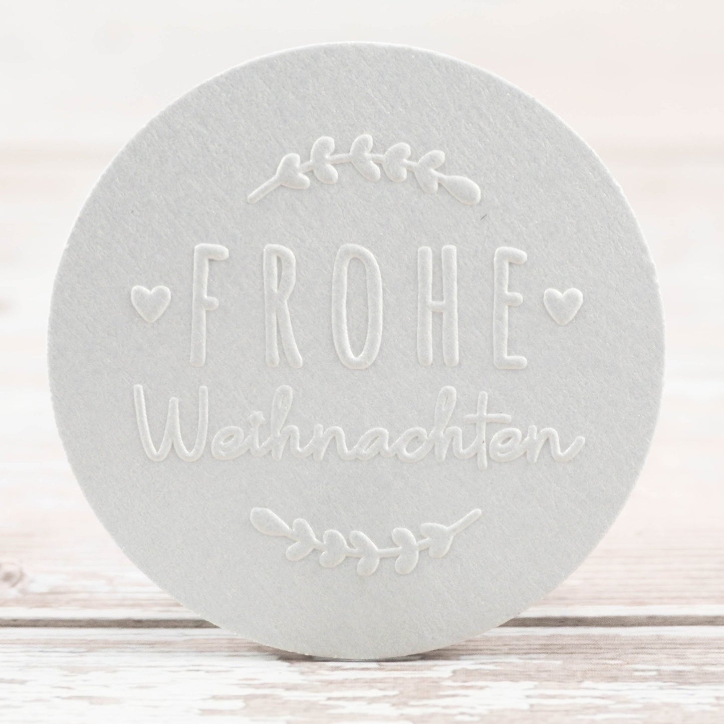 Prägestempel "Frohe Weihnachten" mit Kranz - IN LOVE WITH PAPER