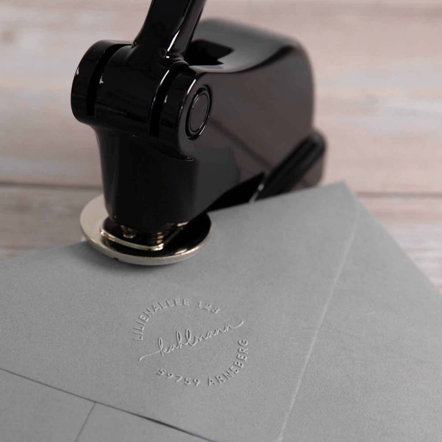 Prägestempel mit Adresse "Arnsberg" - IN LOVE WITH PAPER
