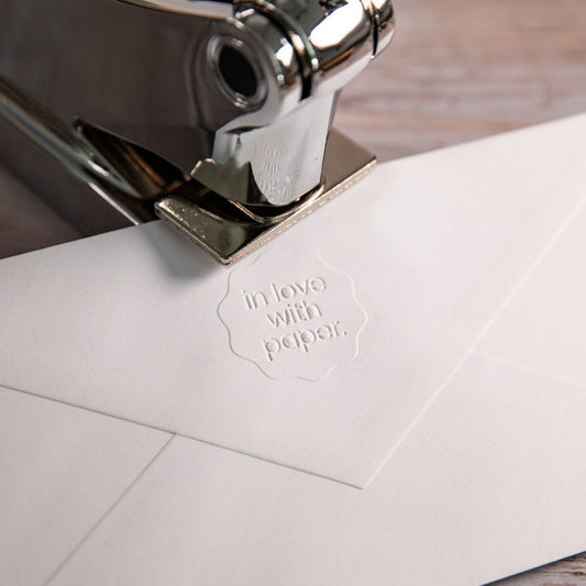 Prägestempel mit Deinem Logo & Deinem Design - IN LOVE WITH PAPER