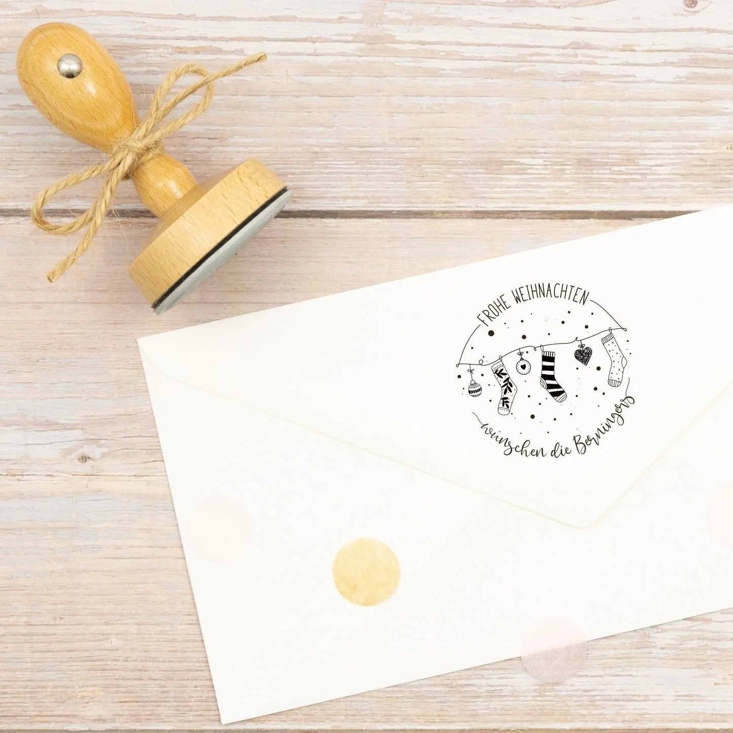 Personalisierter Weihnachtsstempel "Sockenparty" - IN LOVE WITH PAPER