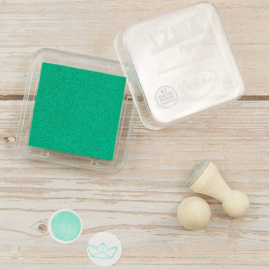 Stempelkissen Hellgrün // Pigment Ink Pad Aladine iZink "Light Green" - IN LOVE WITH PAPER