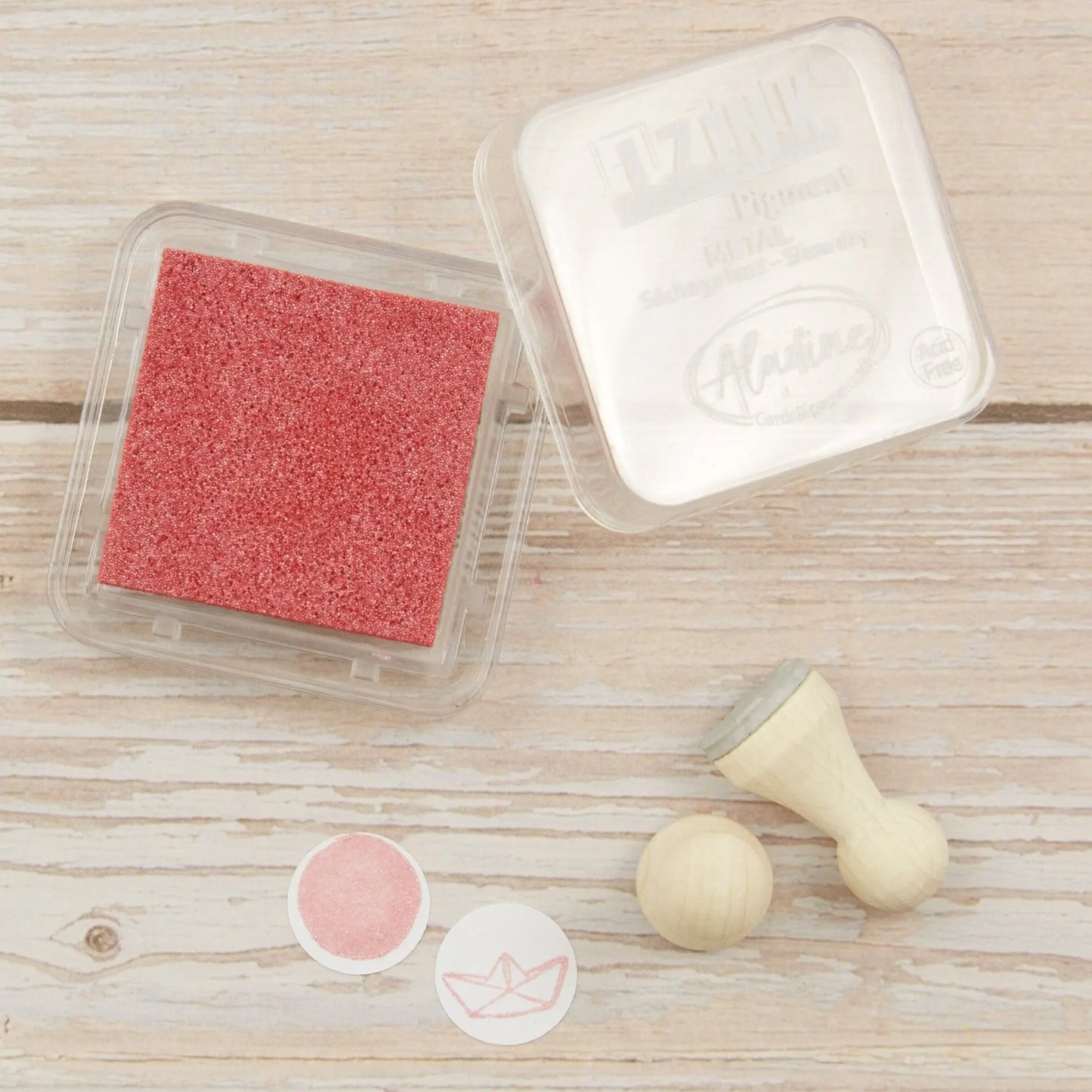 Stempelkissen hellrot metallic// Pigment Ink Pad Aladine iZink "Metal Red" - IN LOVE WITH PAPER