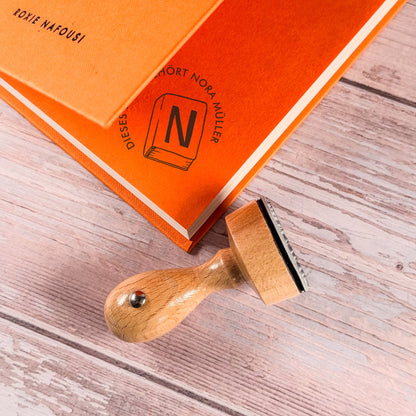 Bücherstempel "Buchmomente" - IN LOVE WITH PAPER