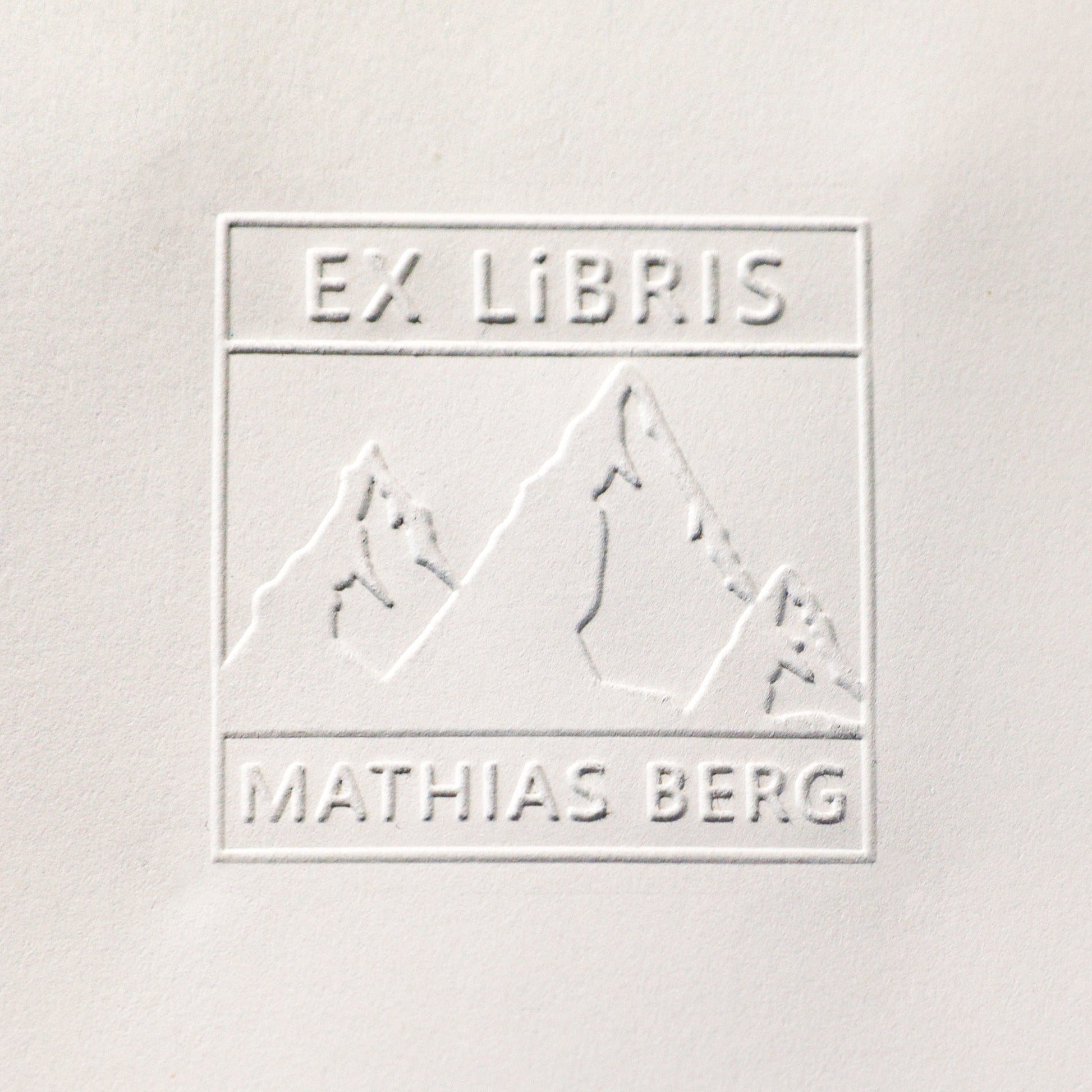 Buchprägestempel "Bergliebe" - IN LOVE WITH PAPER