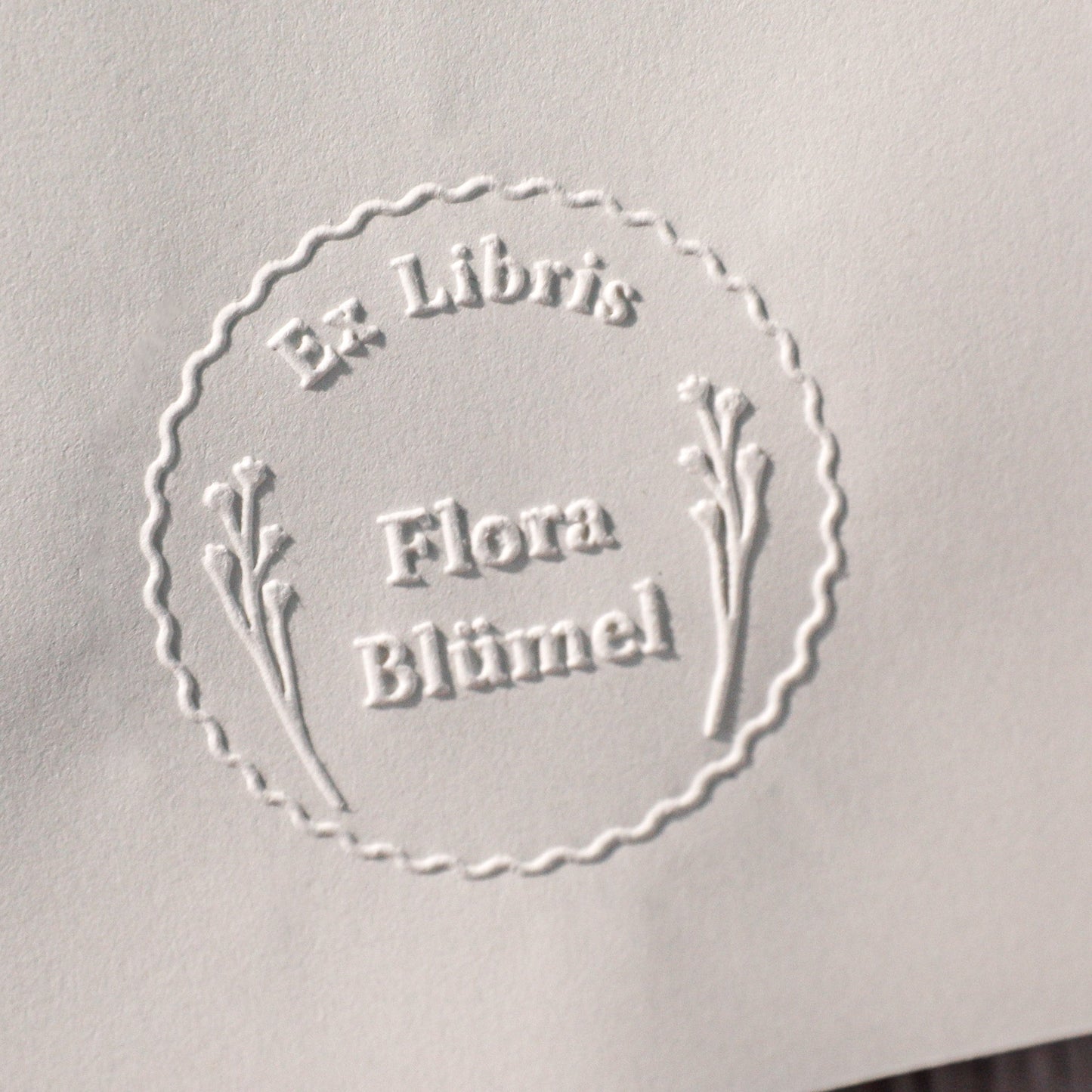 Buchprägestempel „Blumensiegel" - IN LOVE WITH PAPER