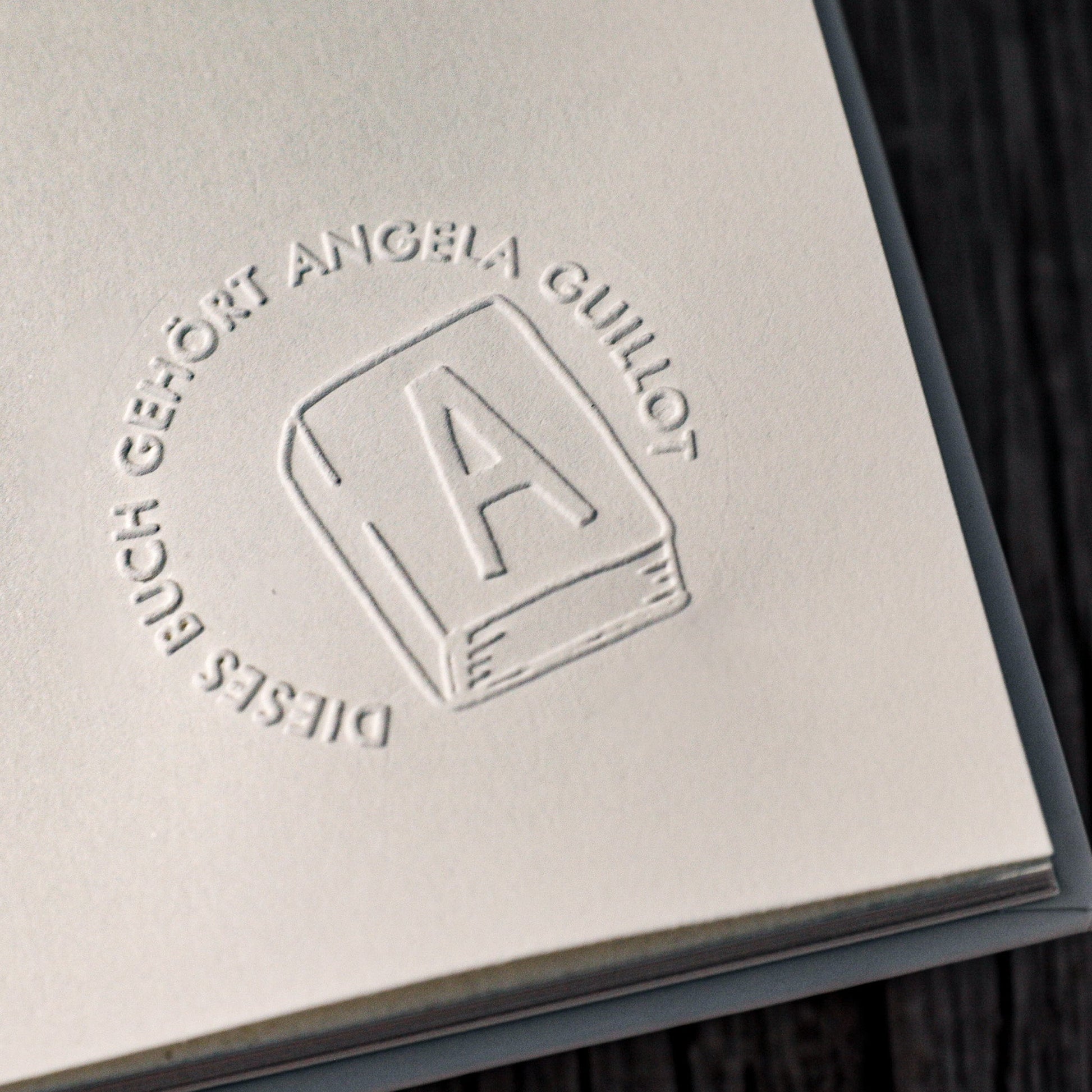 Buchprägestempel "Buchmomente" - IN LOVE WITH PAPER