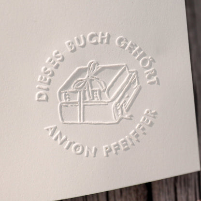 Buchprägestempel "Buchverliebt" - IN LOVE WITH PAPER