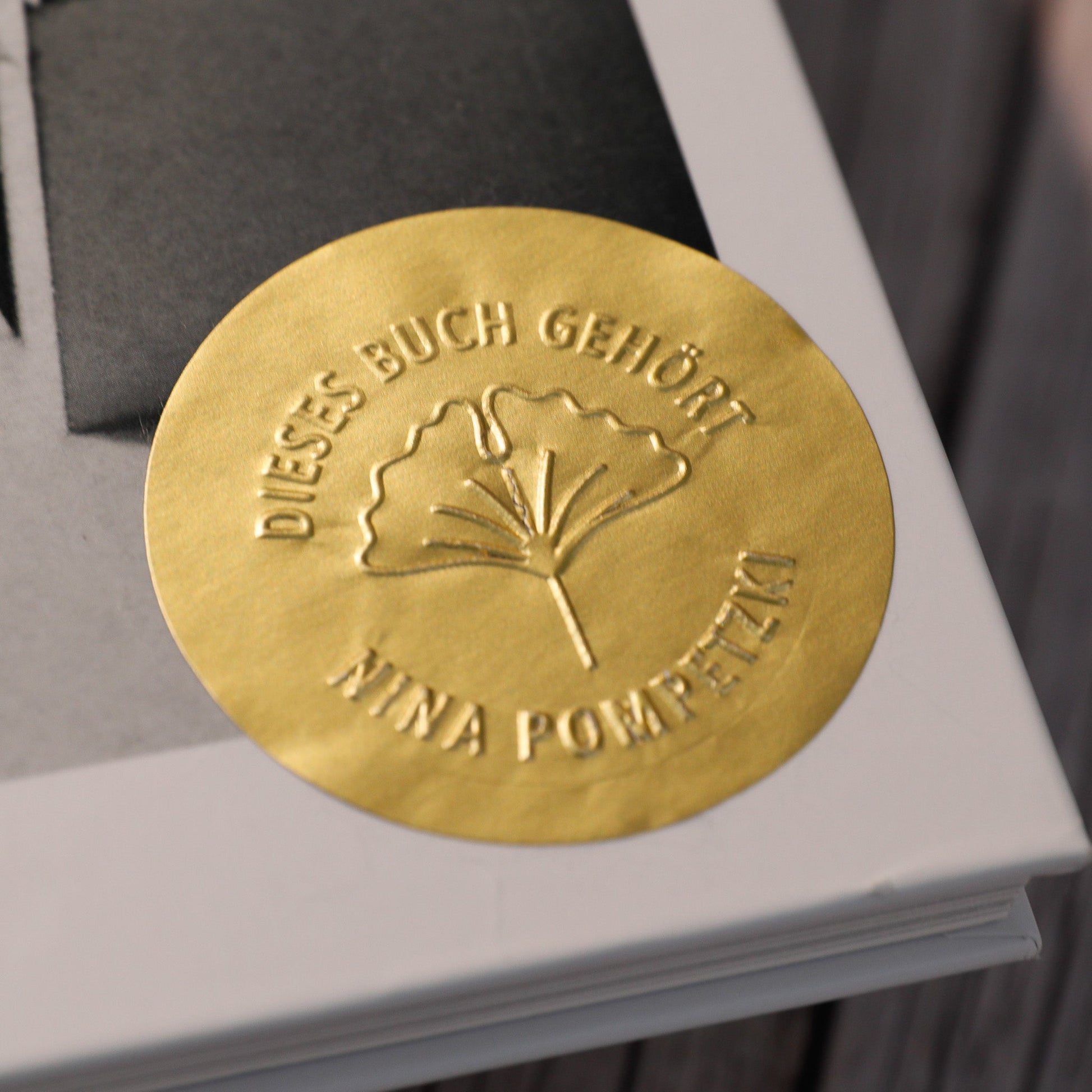 Buchprägestempel "Gingko" - IN LOVE WITH PAPER