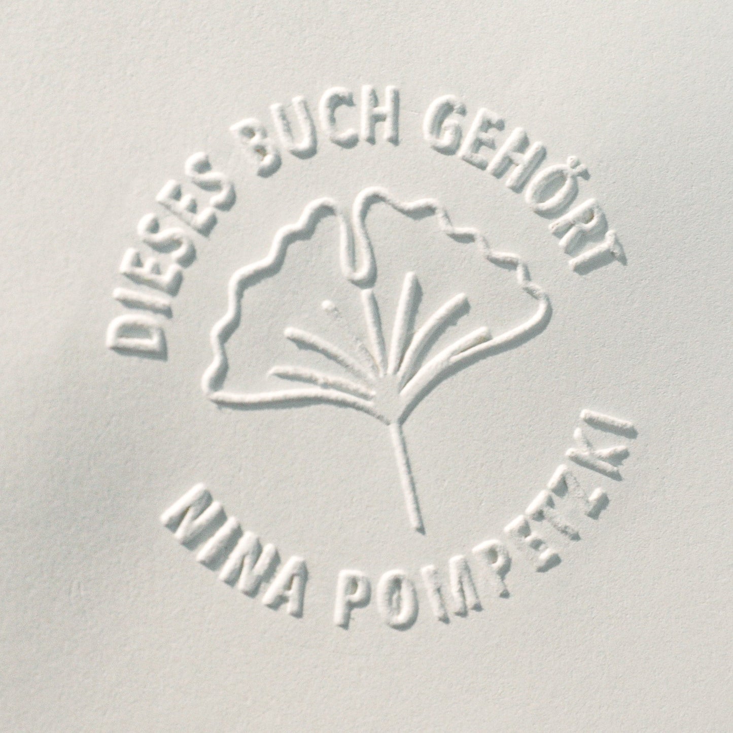 Buchprägestempel "Gingko" - IN LOVE WITH PAPER
