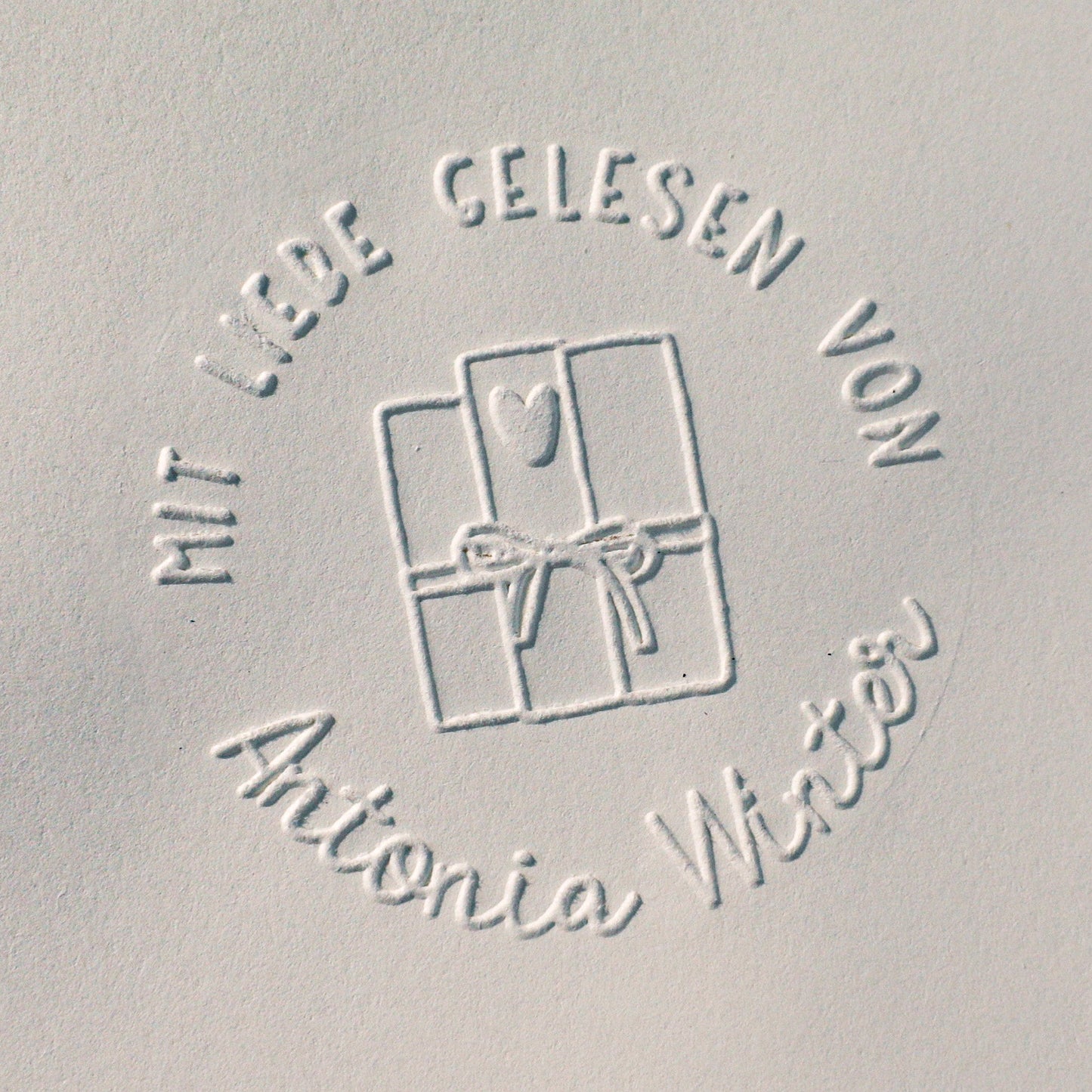 Buchprägestempel "Leseglück" - IN LOVE WITH PAPER