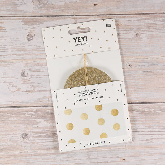Genähte Glitzer-Girlande in Gold