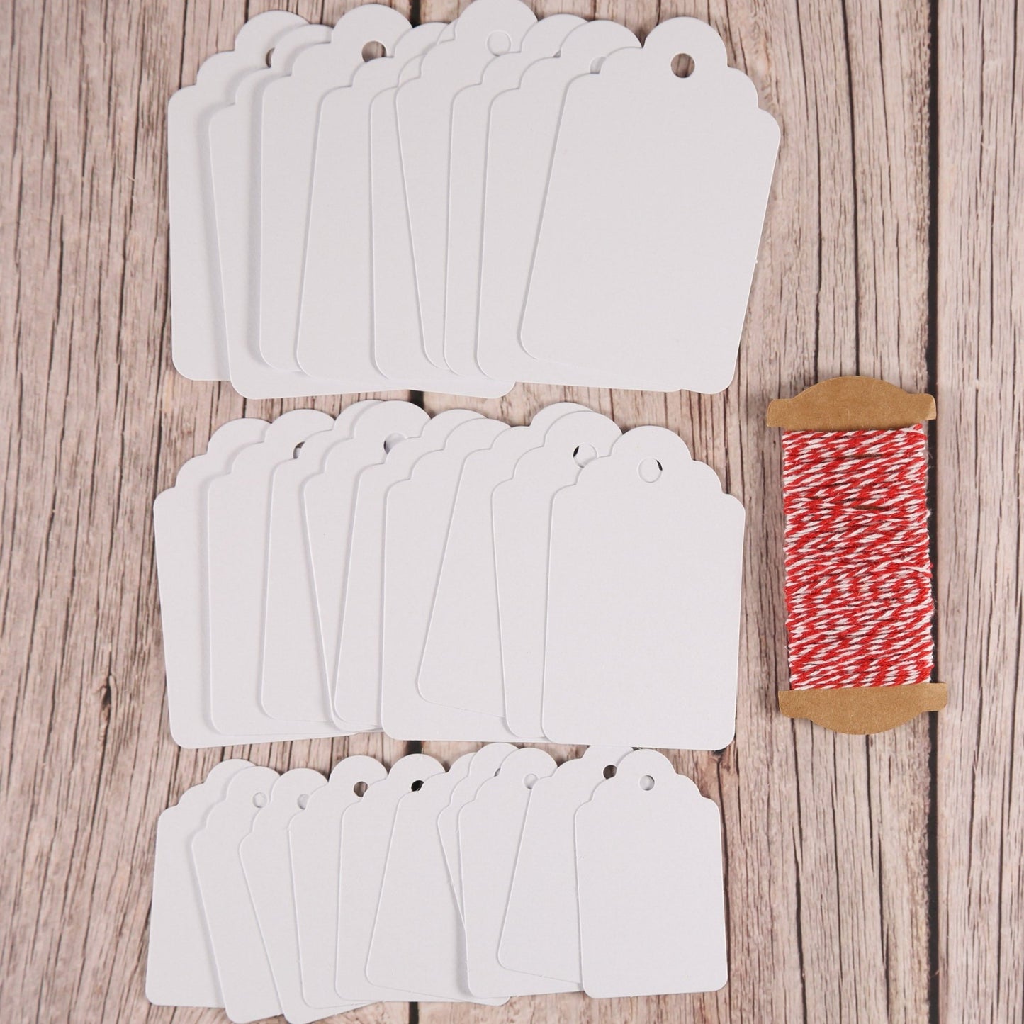 Geschenkanhänger weiß, 3 Größen (30 Stück)