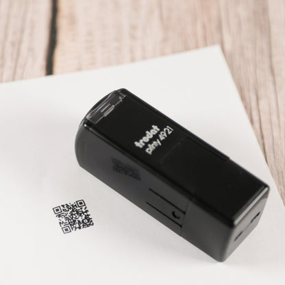 Mini QR - Code Stempel – selbstfärbend für unterwegs - IN LOVE WITH PAPER