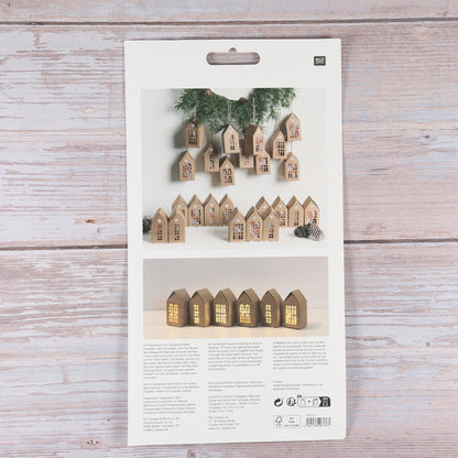 Papphäuser mit Bändchen (24 Stück) Kraftpapier