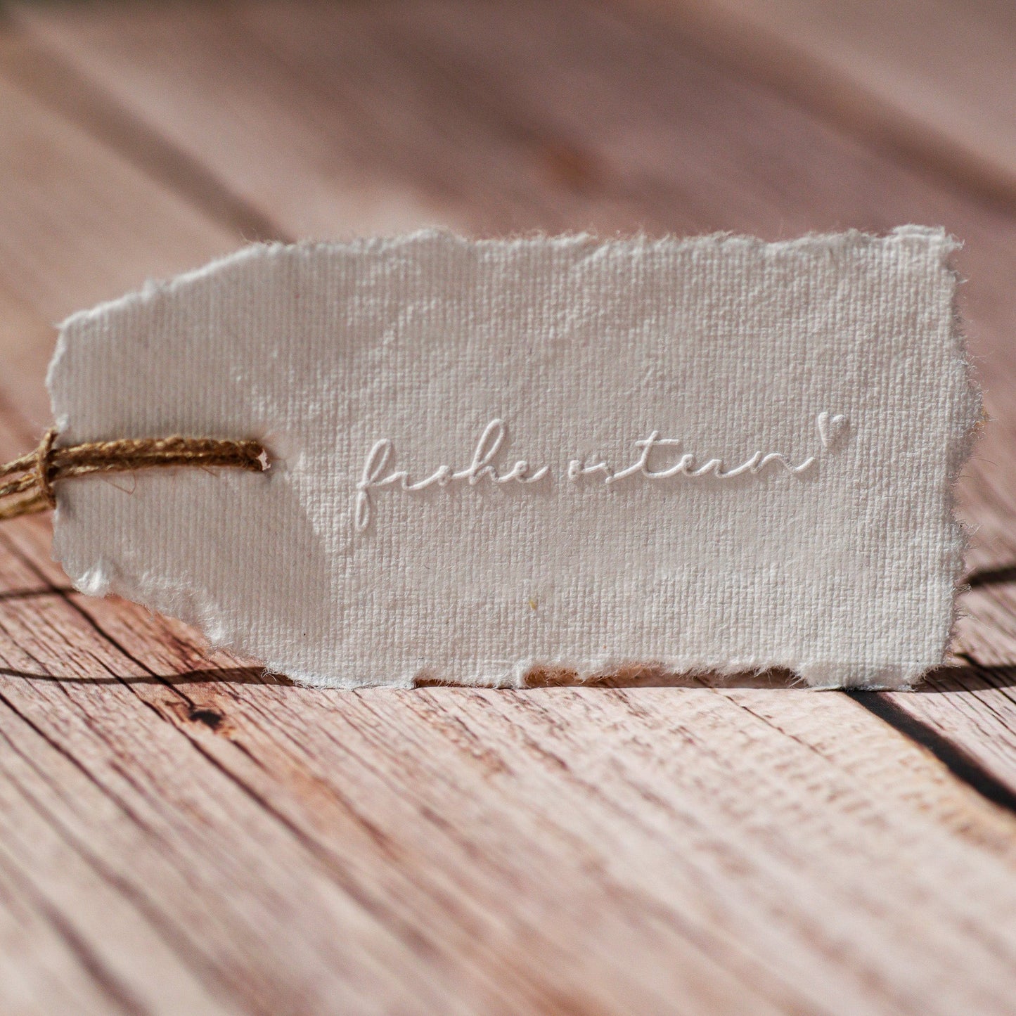Prägestempel "Frohe Ostern" mit Herzchen - IN LOVE WITH PAPER