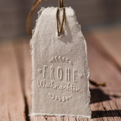 Prägestempel "Frohe Weihnachten" mit Kranz - IN LOVE WITH PAPER