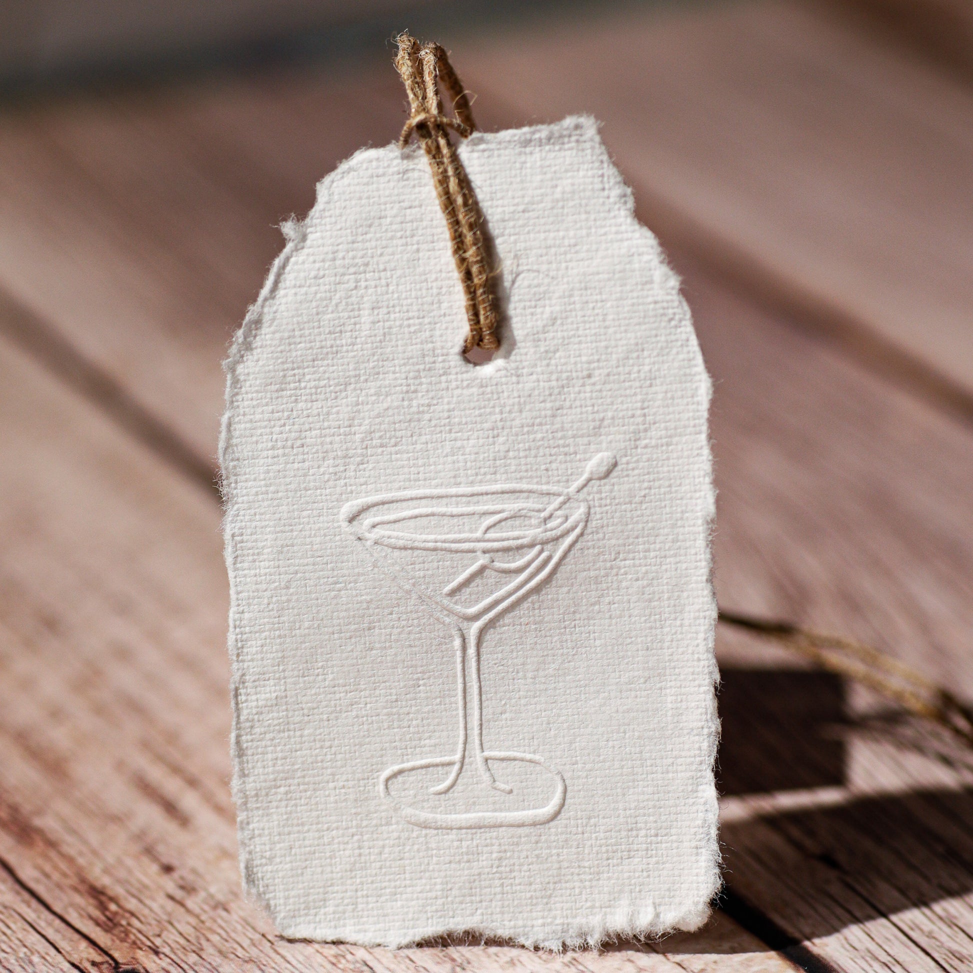 Prägestempel „Martiniglas" mit elegantem Cocktailmotiv und Olive, ca. 40 × 40 mm, für Karten und Geschenkanhänger