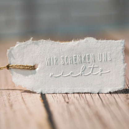 Prägestempel "Wir schenken uns nichts" - IN LOVE WITH PAPER
