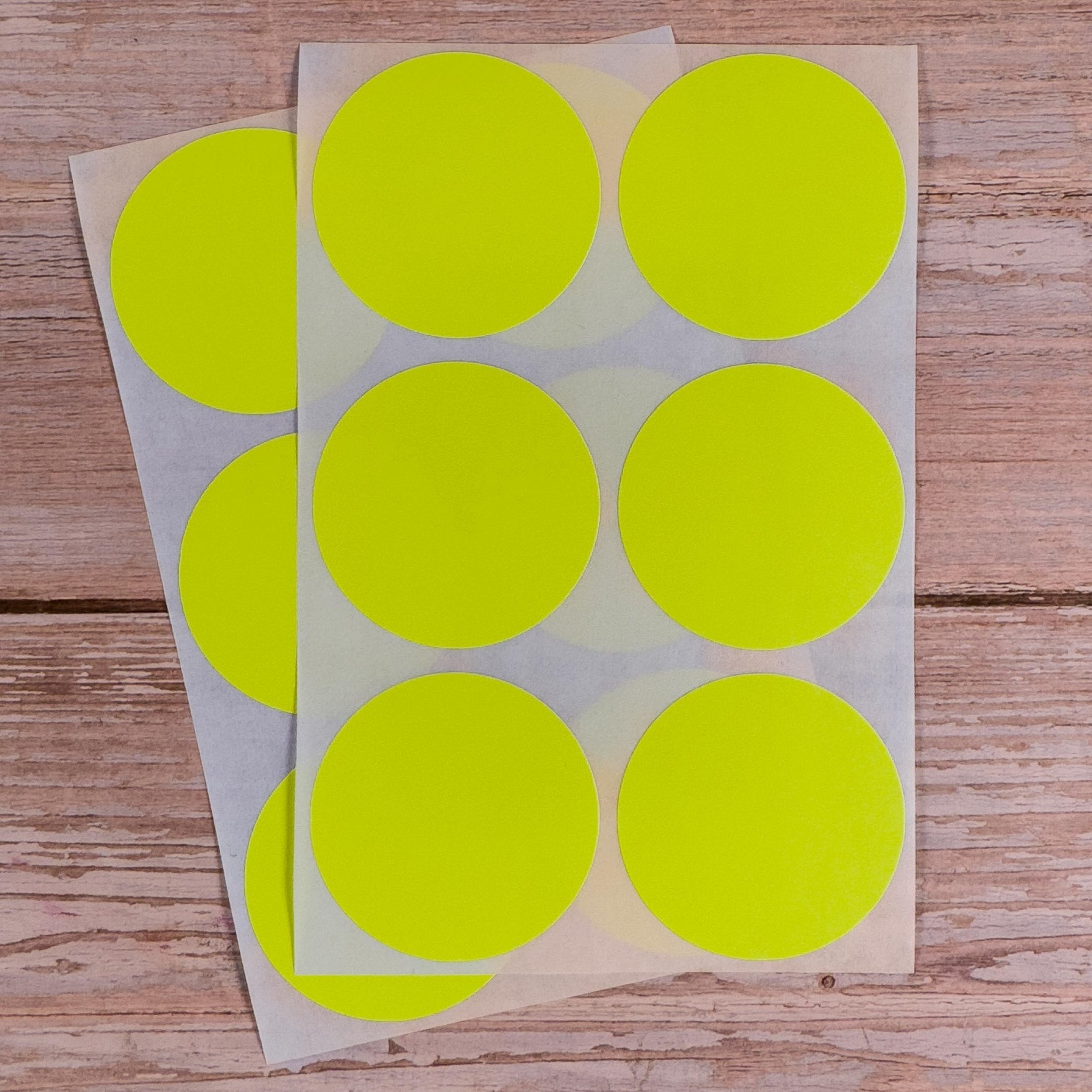 Runde Sticker Neon-Gelb (50 mm) – IN LOVE WITH PAPER