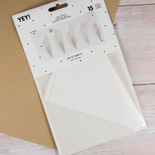 Spitztüte weiß - Let's Party! (15 Stück) - IN LOVE WITH PAPER