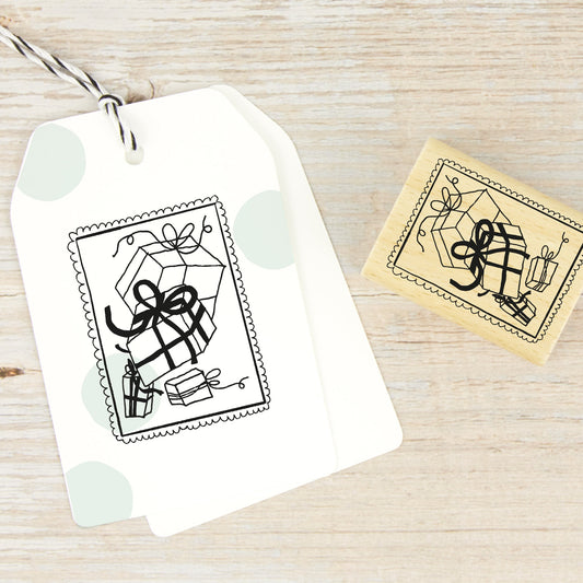 Stempel "Briefmarke mit Geschenken" (zwei Größen) - IN LOVE WITH PAPER