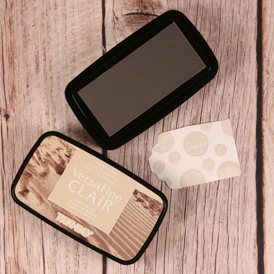Stempelkissen VersaFine Clair Sand Dune (helles Beige) - IN LOVE WITH PAPER