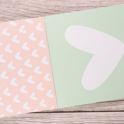 LOVE it Designpapier Muster große Herzen in Rosa