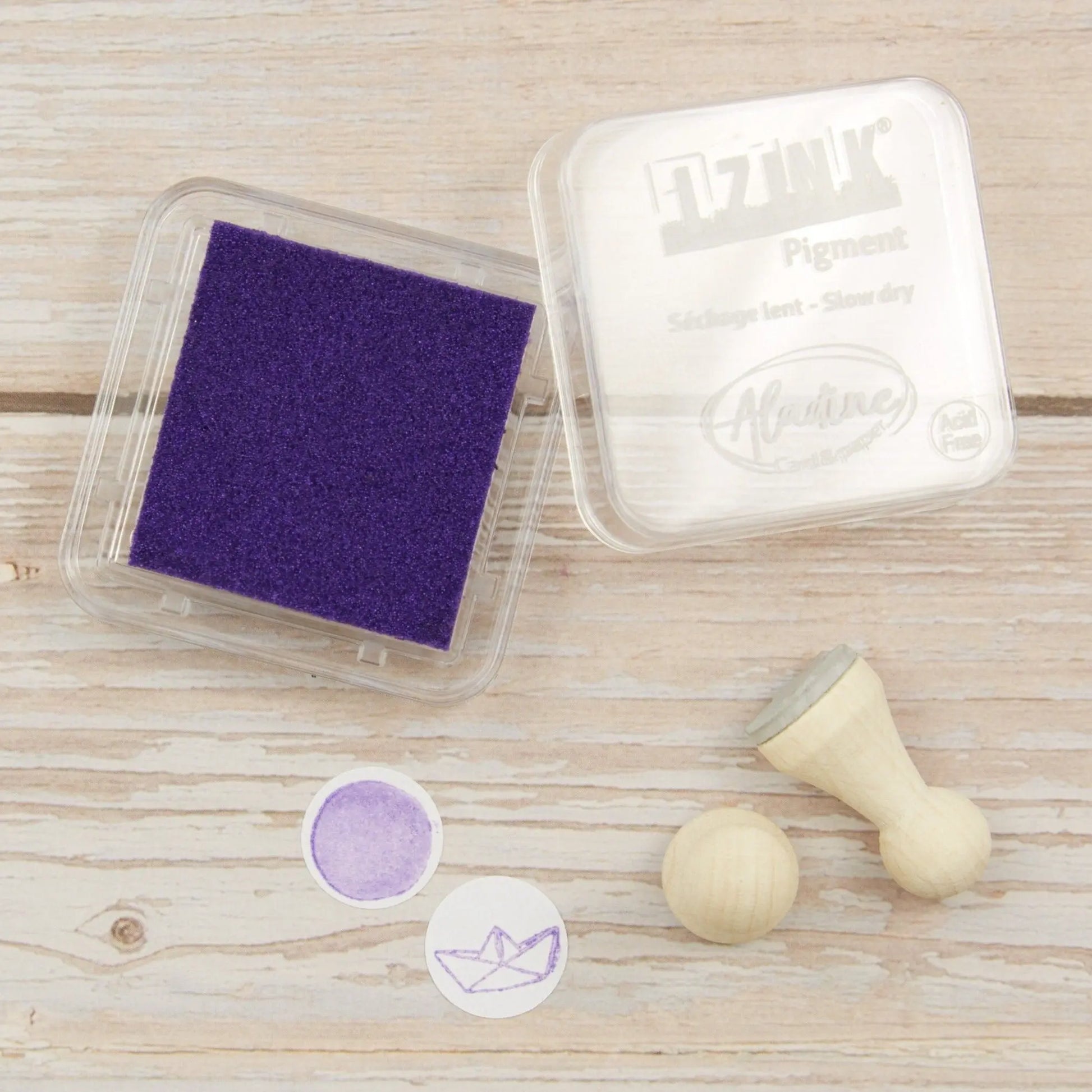 Mini-Stempelkissen lila metallic// Aladine iZink "Metal Purple" - IN LOVE WITH PAPER