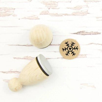 Ministempel "Schneeflocke mit Herz" - IN LOVE WITH PAPER