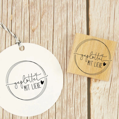 Stempel "geplottet mit Liebe" - IN LOVE WITH PAPER